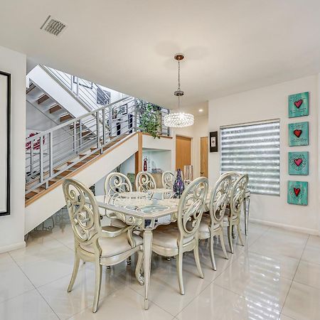 Colorful Mcallen Home With Covered Patio Exterior photo